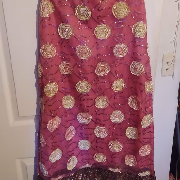 Dress - Picture 3 of 3